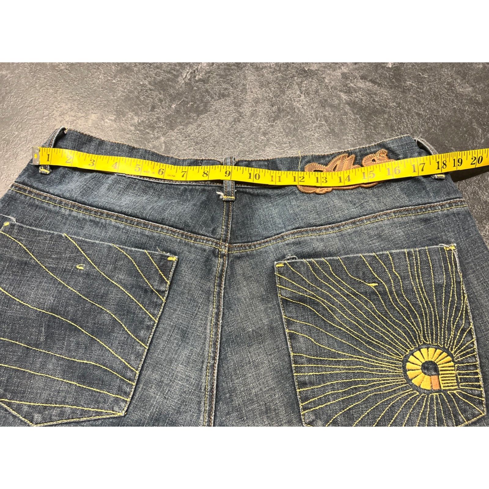 Akademiks AKADEMIKS Jeans Shorts Men 38 Denim Skater Embroidery Hip Hop 5-Pocket Bermuda Blue Vintage Men Size US 38 / EU 54 - 6 Thumbnail