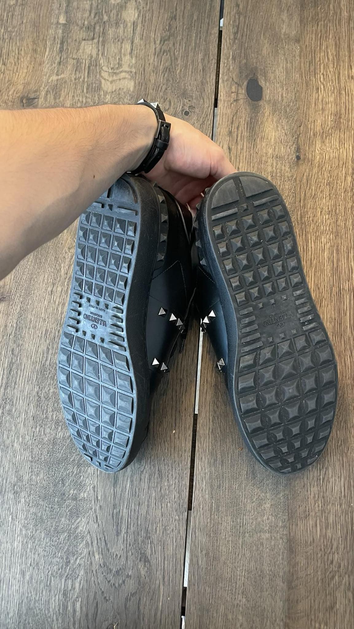 Valentino Valentino Garavani Rockstud Size US 9.5 / EU 42-43 - 2 Thumbnail