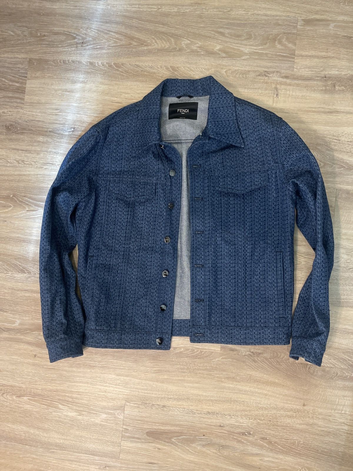 Fendi Fendi all over print denim jacket Size US M / EU 48-50 / 2 - 1 Thumbnail