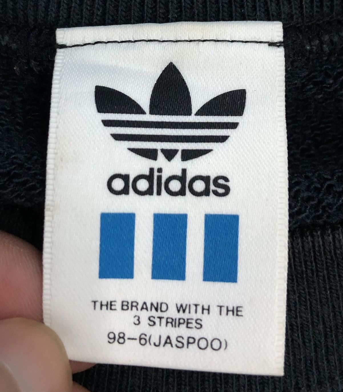 Adidas Vintage Adidas The Brand With The 3 Stripes Sweatshirt Size US L / EU 52-54 / 3 - 7 Thumbnail