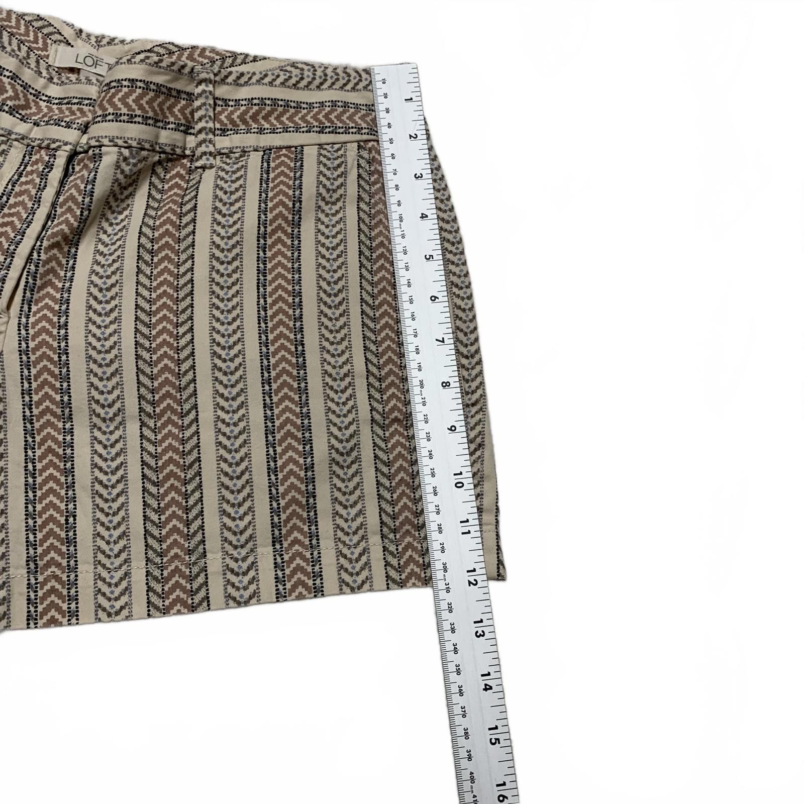 Other LOFT Women's Sz 2 Neutral Beige Vertical Striped Shorts Size 26" / US 2 / IT 38 - 9 Thumbnail