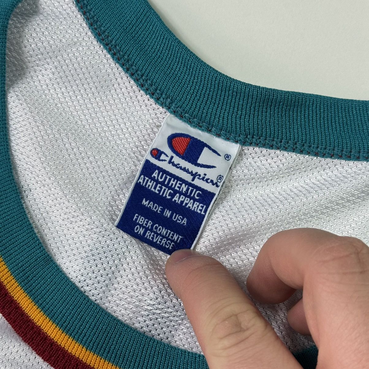 Champion × NBA × Vintage Detroit Pistons #33 Grant Hill Vintage Champion 1997 Jersey Size US XL / EU 56 / 4 - 9 Thumbnail
