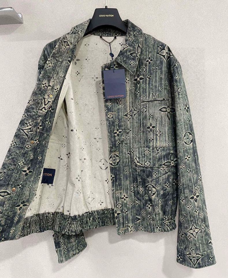 Louis Vuitton Louis Vuitton Fall collection makes old denim jacket Size US M / EU 48-50 / 2 - 6 Thumbnail