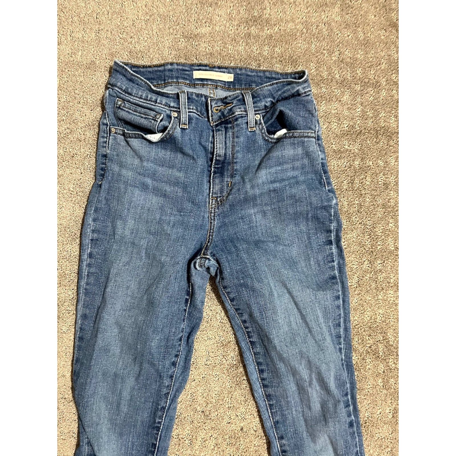 Levi's Levi's 721 High-Rise Skinny Women's Jeans Waist 28x28 Medium Wash Blue Size 28" / US 6 / IT 42 - 5 Thumbnail