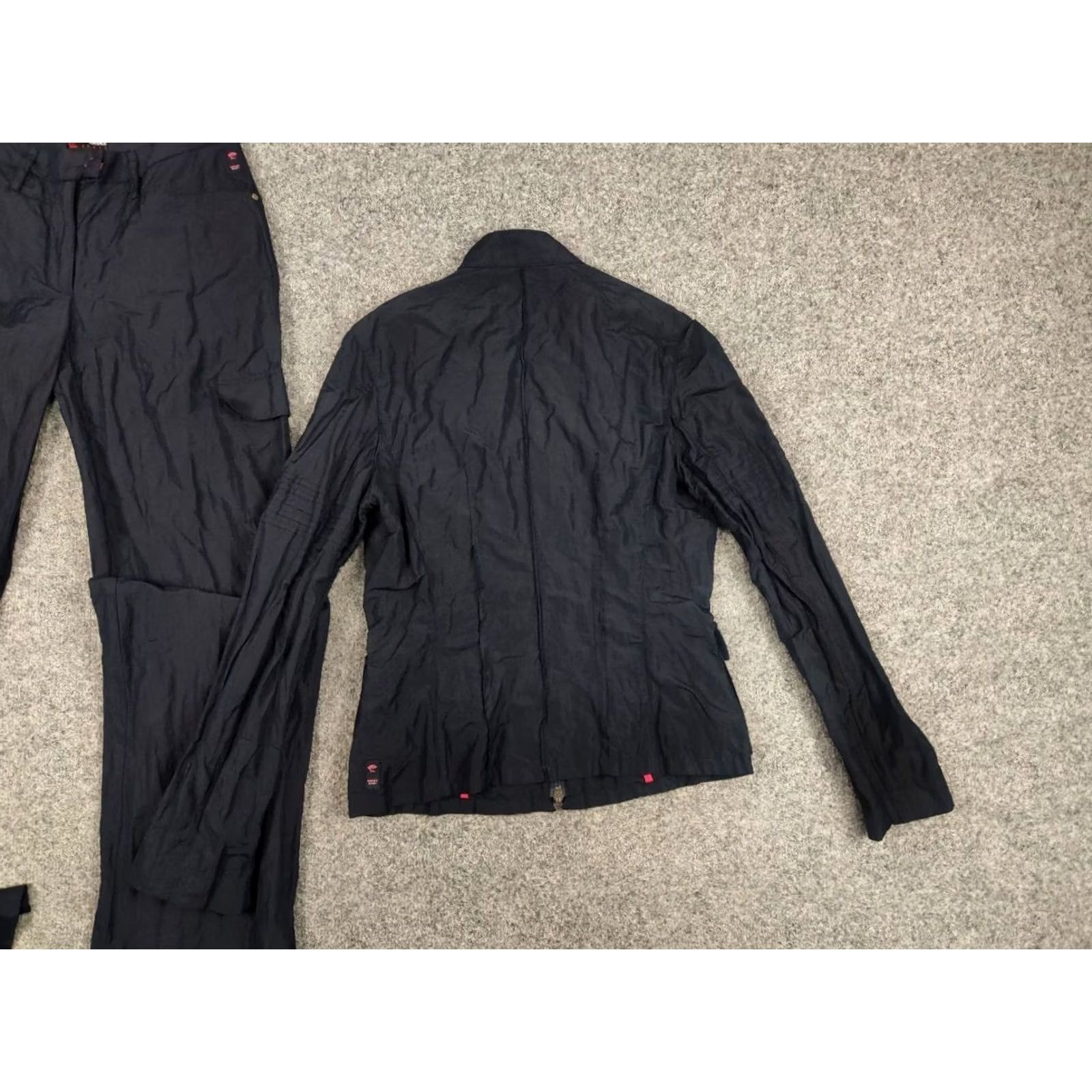 Versace VINTAGE Versace Sport Jacket x Cargo Pants Navy Nylon Blend Jacket x Pants Navy 90s 90s Versace Logo Size 27" / US 4 / IT 40 - 7 Thumbnail