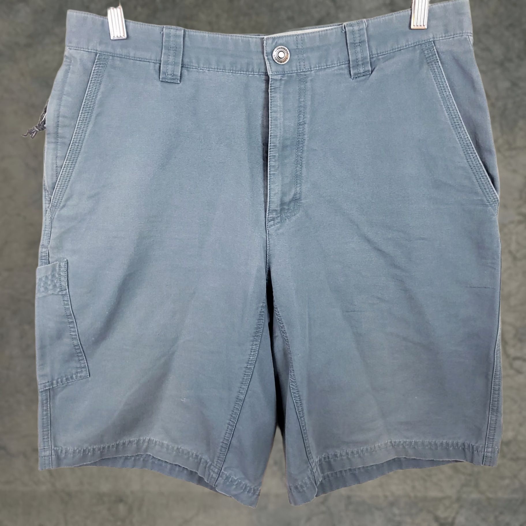 Vintage Columbia Cargo Shorts Mens 34x11 Sage Green Canvas Utility Hiking Size US 34 / EU 50 - 1 Thumbnail