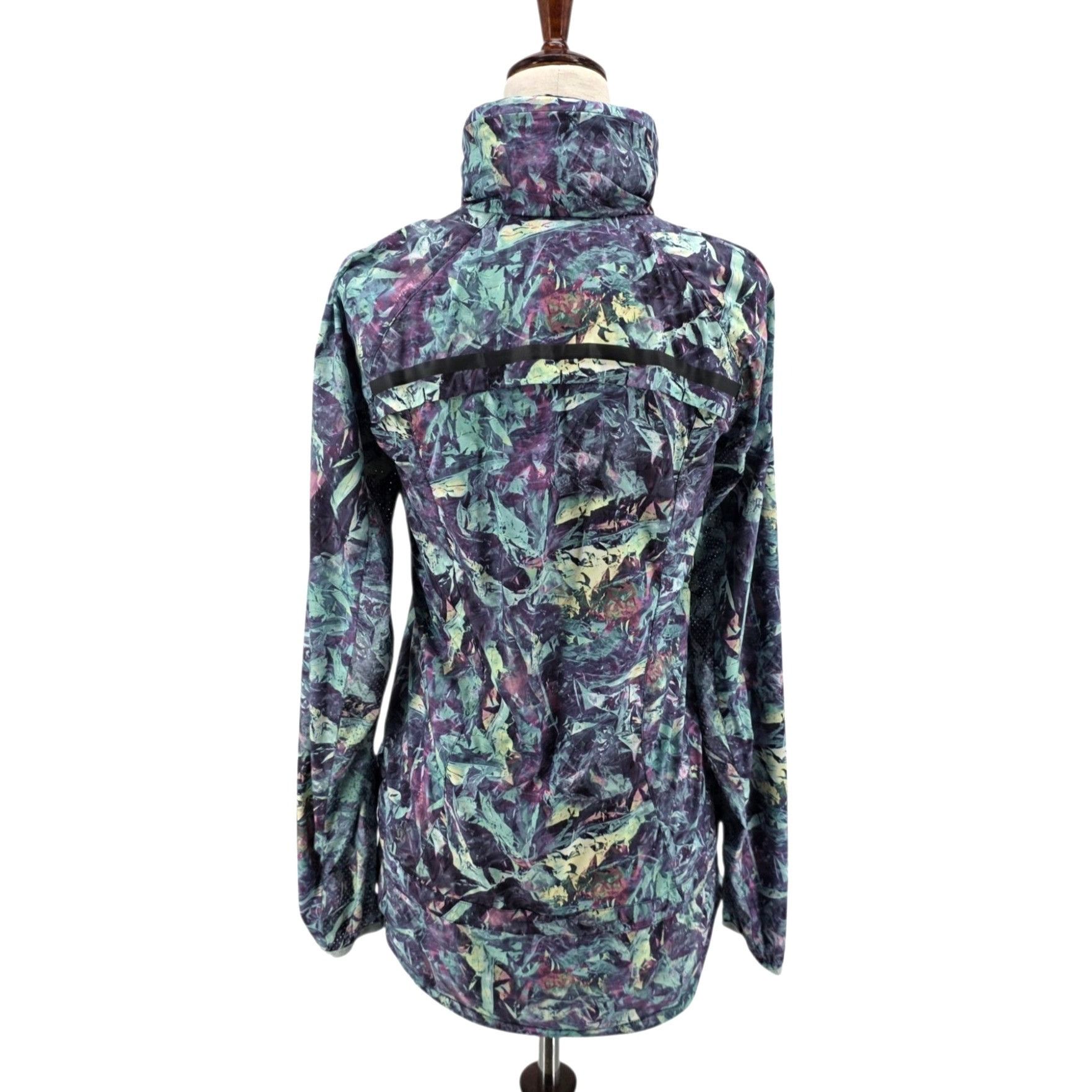 Lululemon Lululemon Womens 2 Jacket Miss Misty II Hooded Wind Water Size XS / US 0-2 / IT 36-38 - 6 Thumbnail