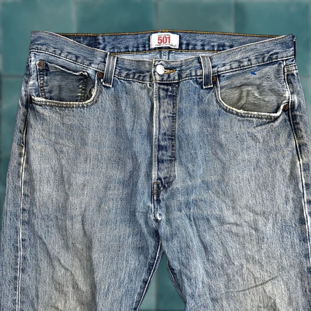 Levi's Levis 501 Jeans Vintage 90s Light Wash Blue Classic Straight Mens Denim 36x34 36x34 Regular 501 Series Shoes? Size US 36 / EU 52 - 1 Thumbnail