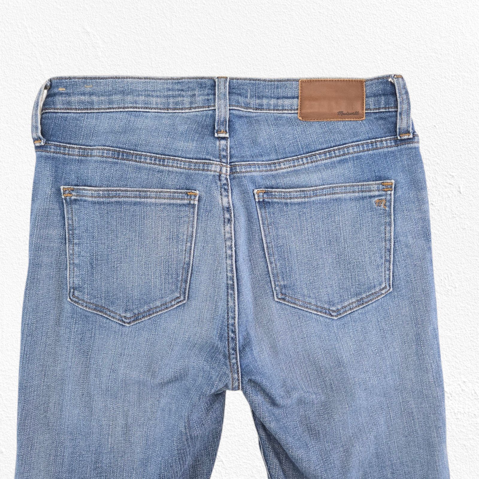 Madewell Madewell 9" High-Rise Light Distressed Skinny Jeans Size 27 Size 27" / US 4 / IT 40 - 11 Thumbnail