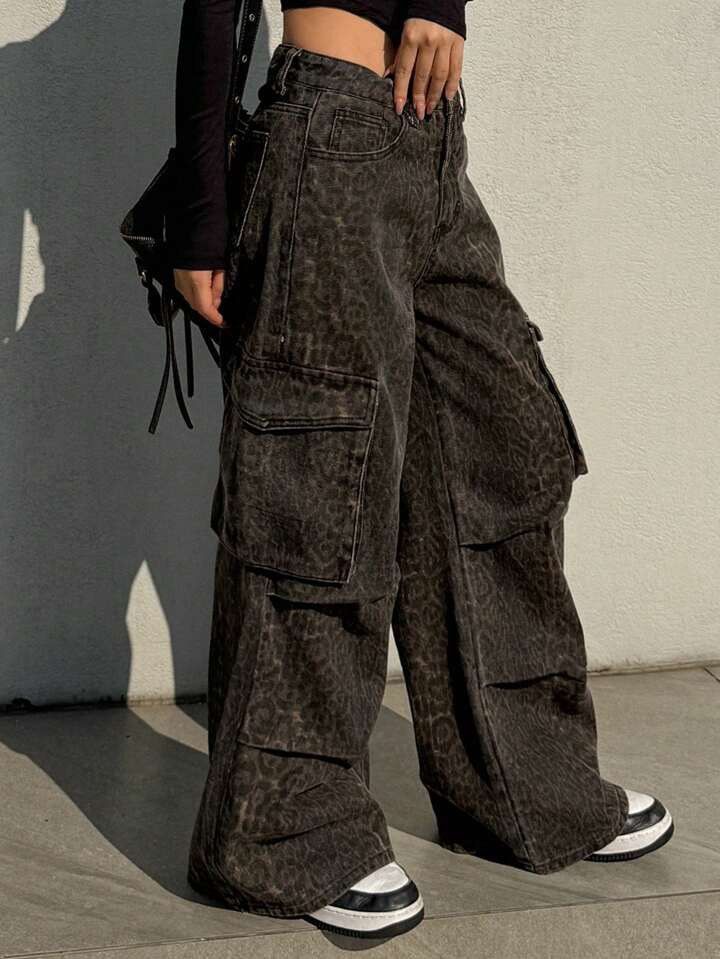 DAZY Brand Wide Leg Leopard Cargo Pants (185)