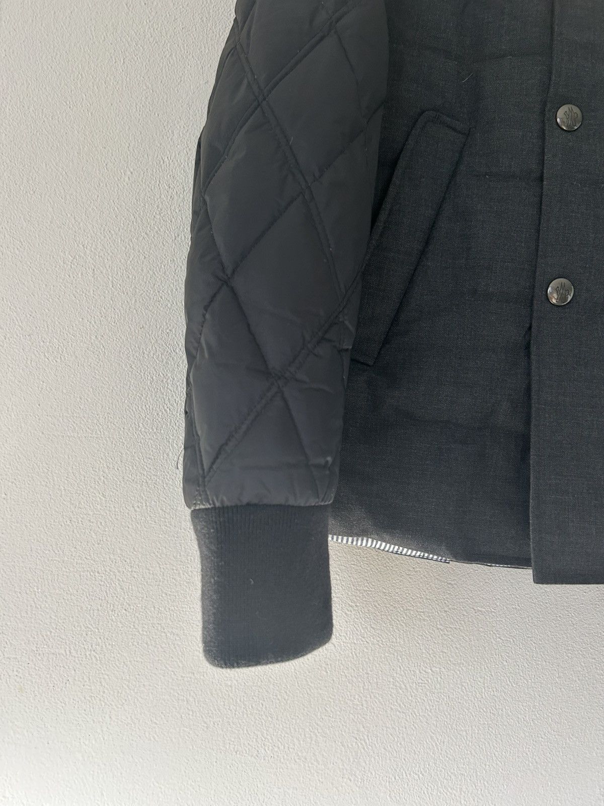 Moncler Double-Breasted Down Jacket with Fur Collar Size US L / EU 52-54 / 3 - 8 Thumbnail
