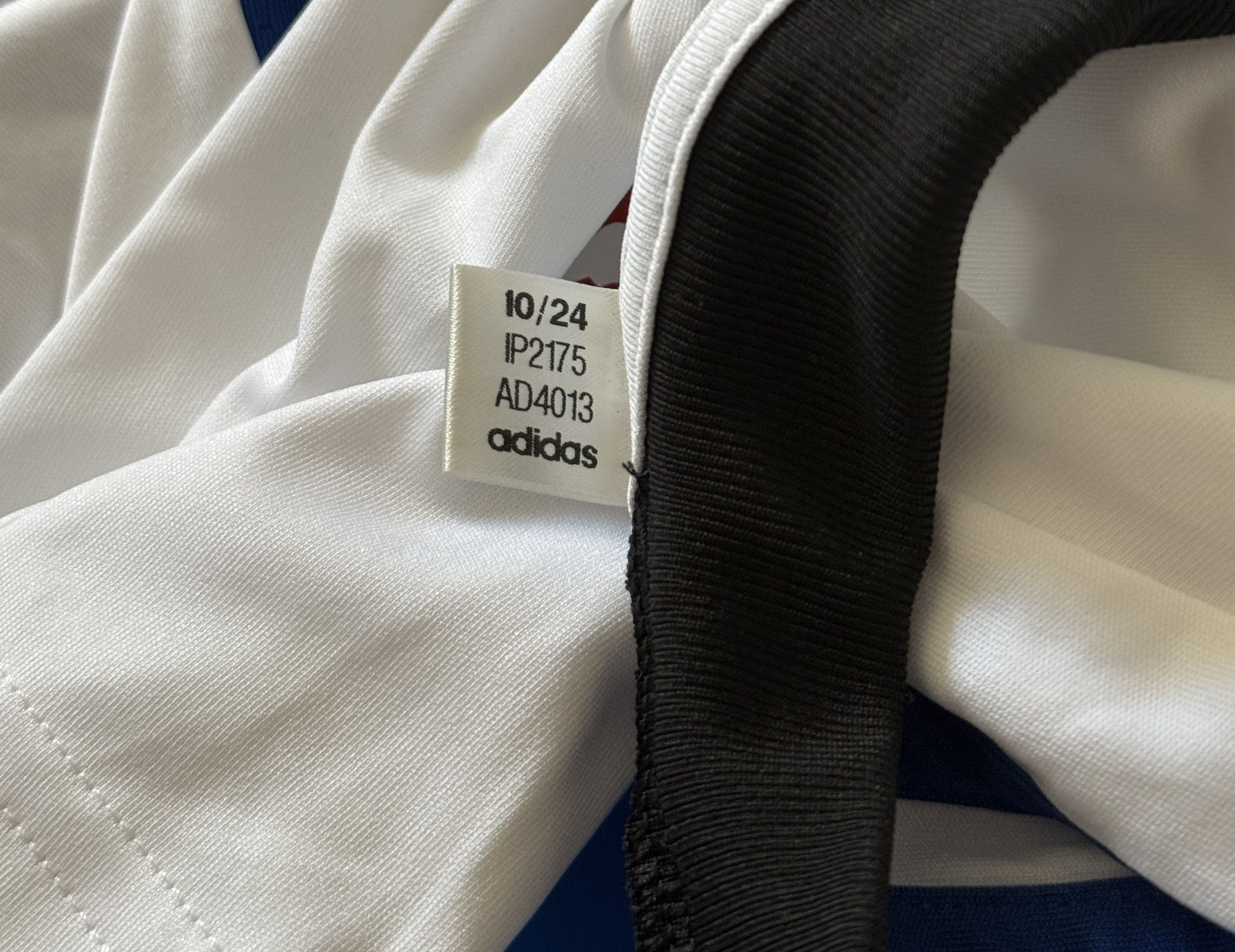 Adidas Hamburg 24-25 Home Kit SHIRT JERSEY ADIDAS RARE IP2175 L Size US L / EU 52-54 / 3 - 7 Thumbnail