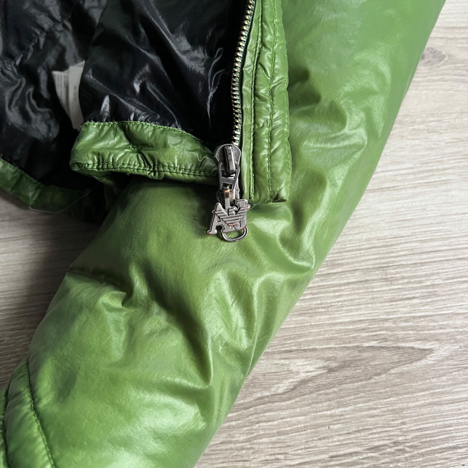 Armani Armani Jeans Vintage Shiny Nylon Down Puffer Jacket 9586AC Size L / US 10 / IT 46 - 8 Thumbnail
