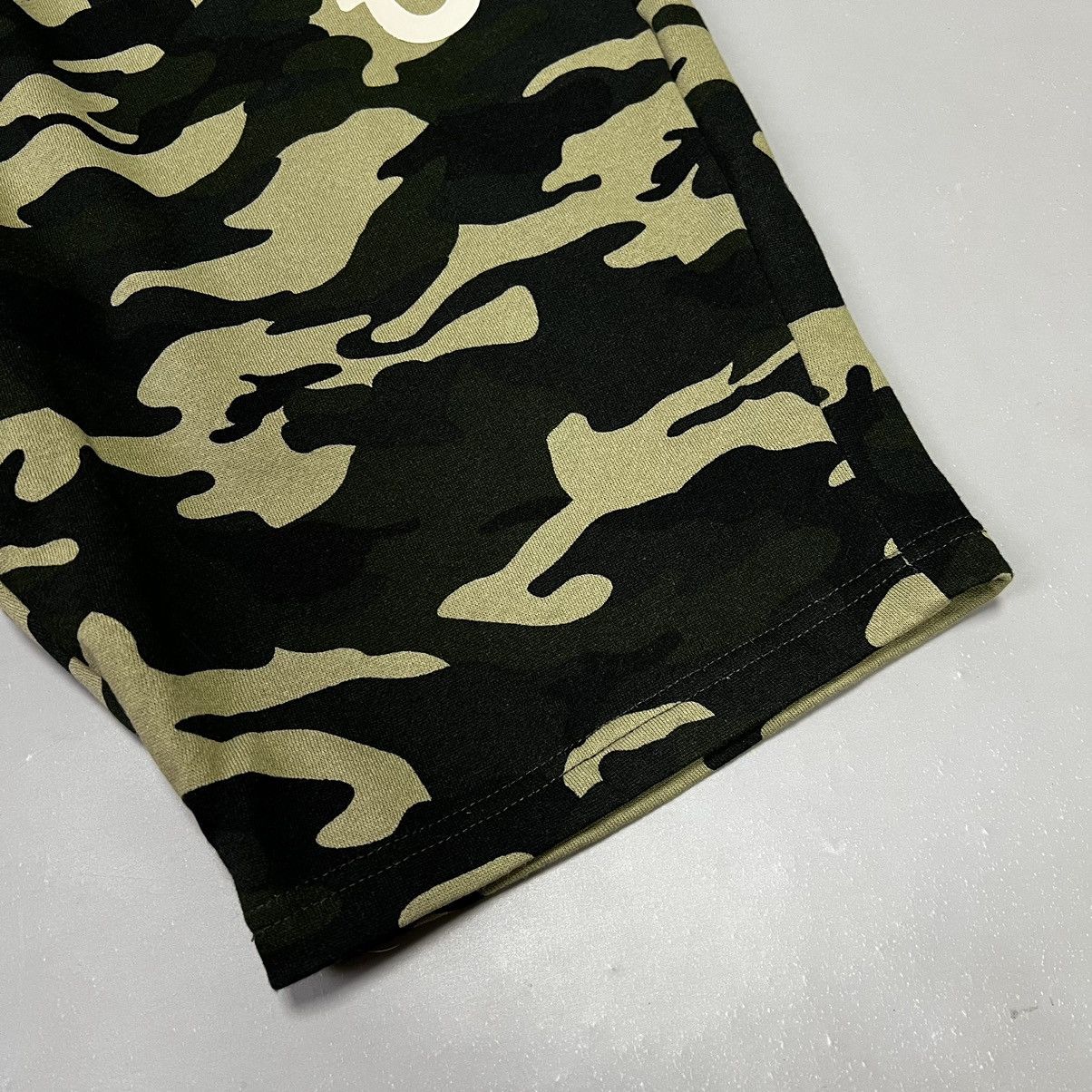 True Religion True Religion Fleece Shorts Camo NEW 🆕 Size US 34 / EU 50 - 5 Thumbnail