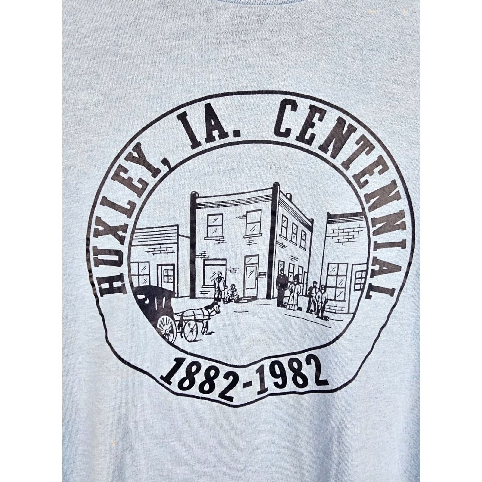 Vintage VINTAGE 82' HUXLEY IA CENTENNIAL SKY BLUE 50/50 PAPER THIN T-SHIRT SZ LARGE Shirt Mens SkyBlue 50/50 82' Huxley IA Centennial Vintage T-Shirt Size US L / EU 52-54 / 3 - 2 Thumbnail