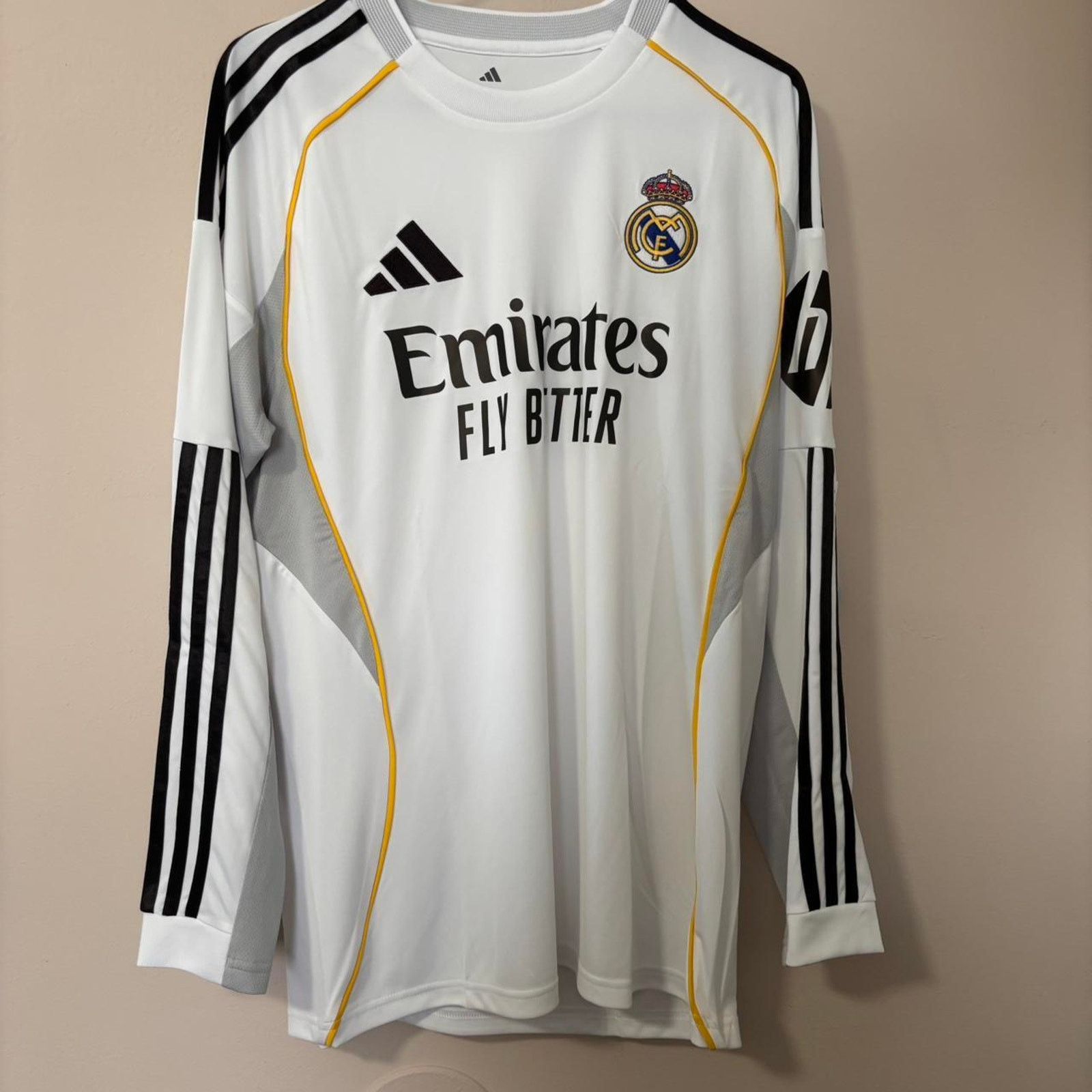 Adidas Adidas real madrid long sleeve Size US L / EU 52-54 / 3 - 1 Thumbnail