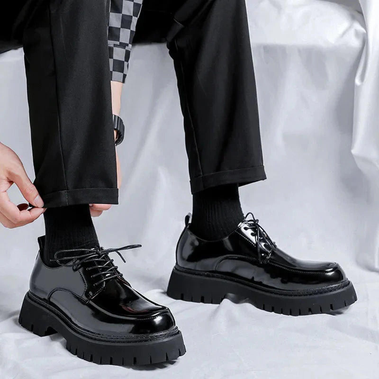 Japanese Brand Sinmuno Apron Toe Patent Shoes Size US 8 / EU 41 - 6 Thumbnail