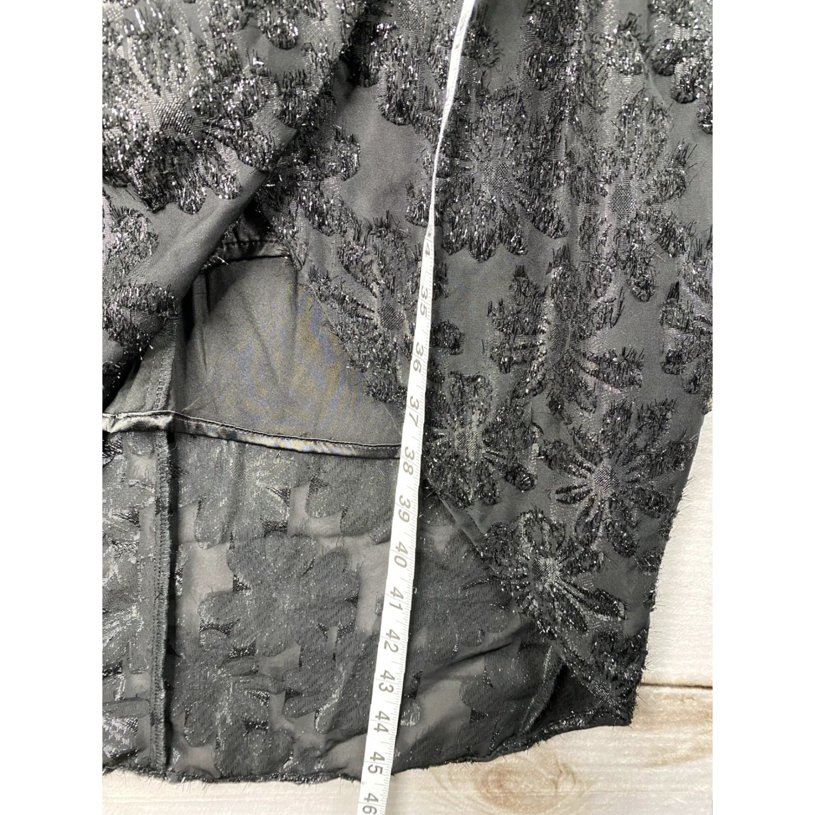ASTR The Label ASTR The Label Dress XS Black Glitter Floral Metallic Faux Wrap Ruched Midi Formal Party/Cocktail Women Dress Size XS / US 0-2 / IT 36-38 - 4 Thumbnail