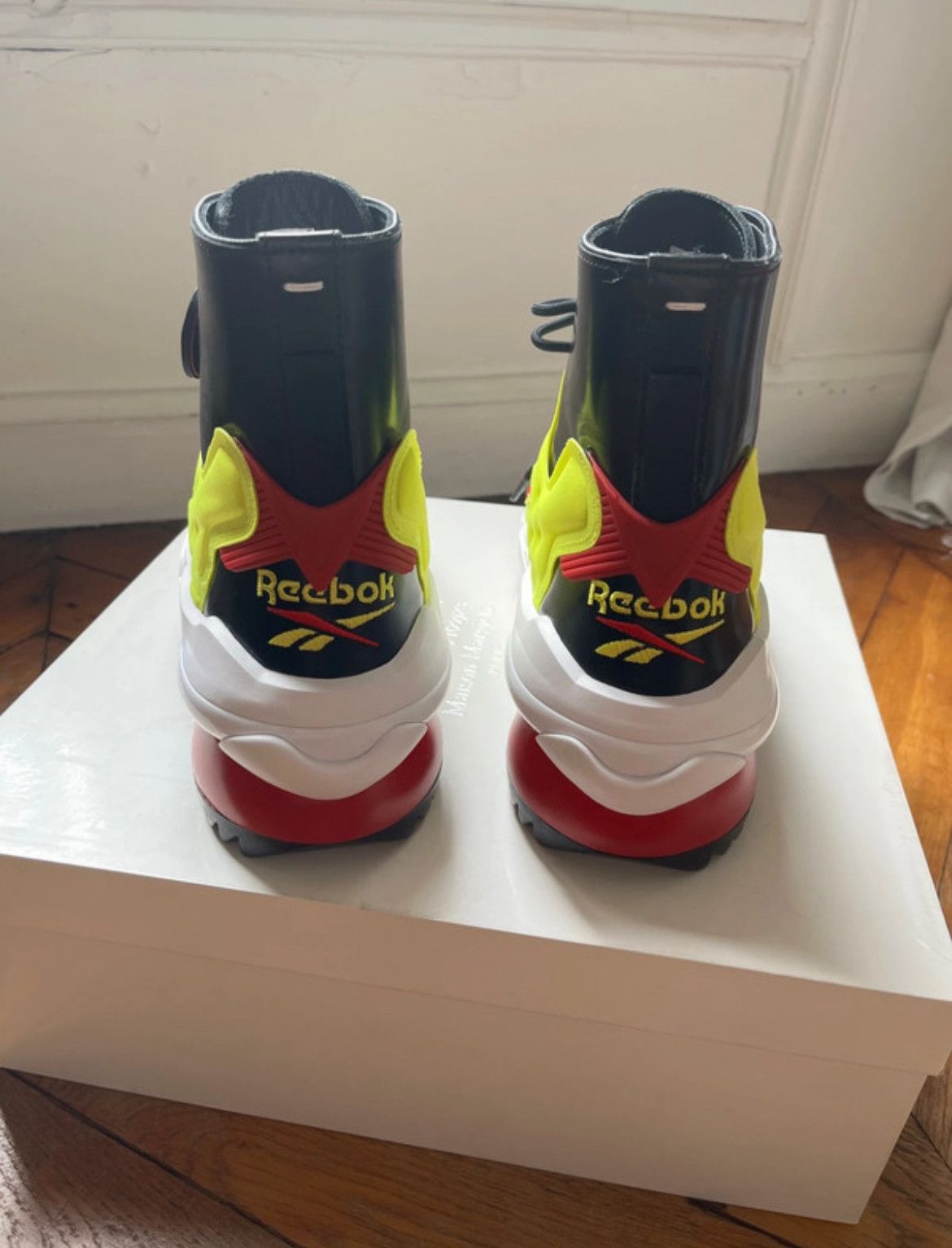 Maison Margiela × Reebok Instapump Maison Margiela x Reebok Tabi Sneaker Size US 9 / EU 42 - 6 Thumbnail