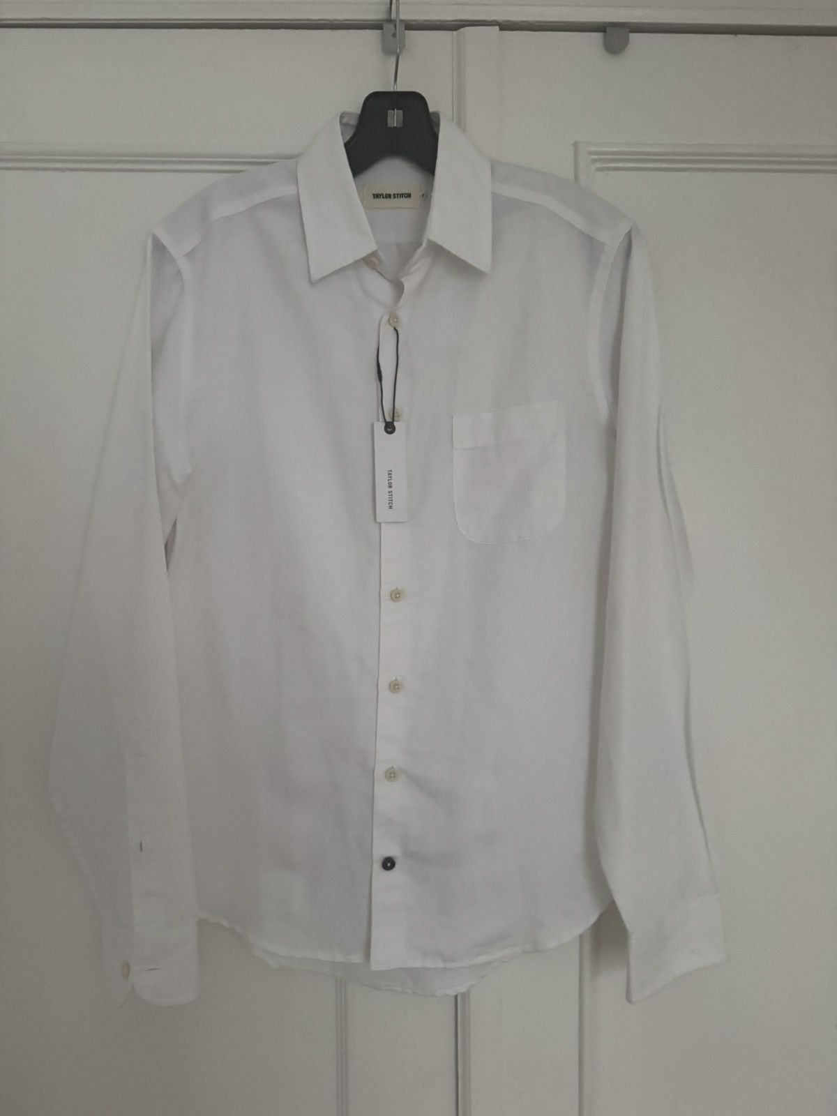 XS 36 Taylor Stitch The California in White Slub Linen