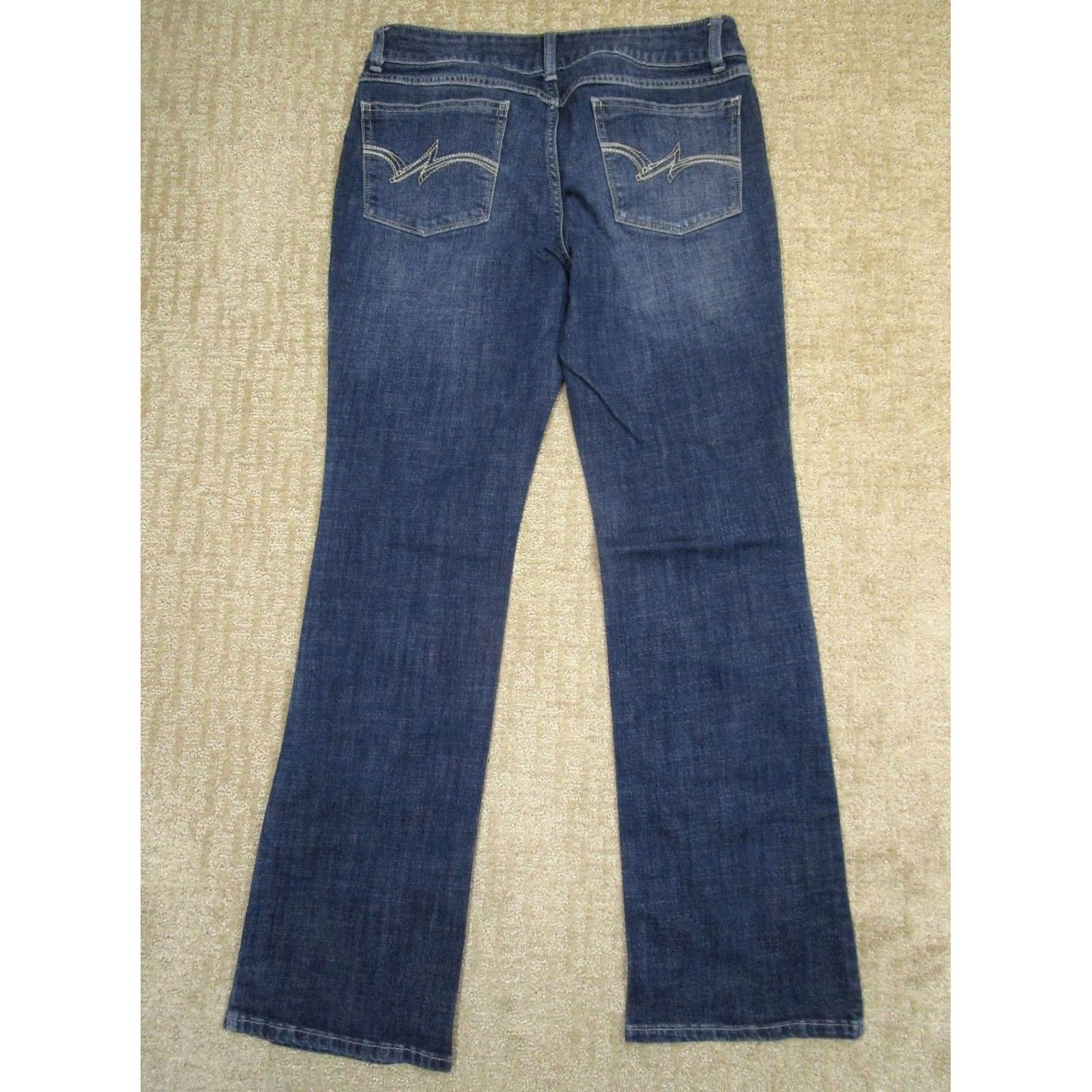 Wrangler Wrangler Jeans Women 12 Blue Mid Rise Bootcut Western Pants Dark Wash Denim Pants Jeans Buckle Logo Size 34" / US 12 / IT 48 - 3 Thumbnail