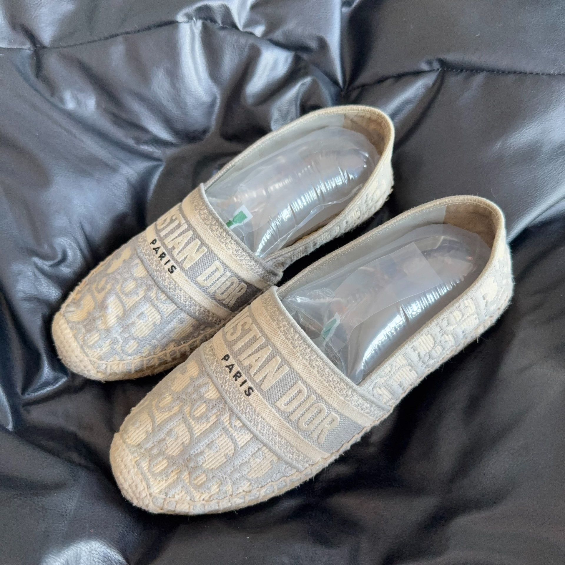Dior Dior Lowtop Sneakers 38 Women Size US 7.5 / IT 37.5 - 1 Thumbnail