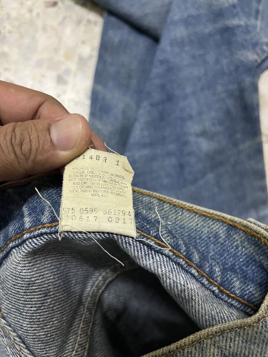 Levi's Vintage 90s Levi’s 517 distressed denim bootcut Size US 28 / EU 44 - 8 Thumbnail