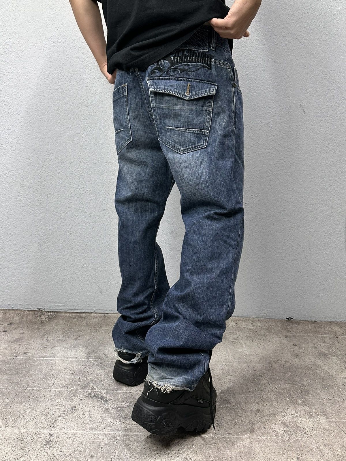 Billabong Wow😻VINTAGE CARGO MULTI-POCKET STREETWEAR FUBU DENIM EVISU Size US 34 / EU 50 - 1 Thumbnail