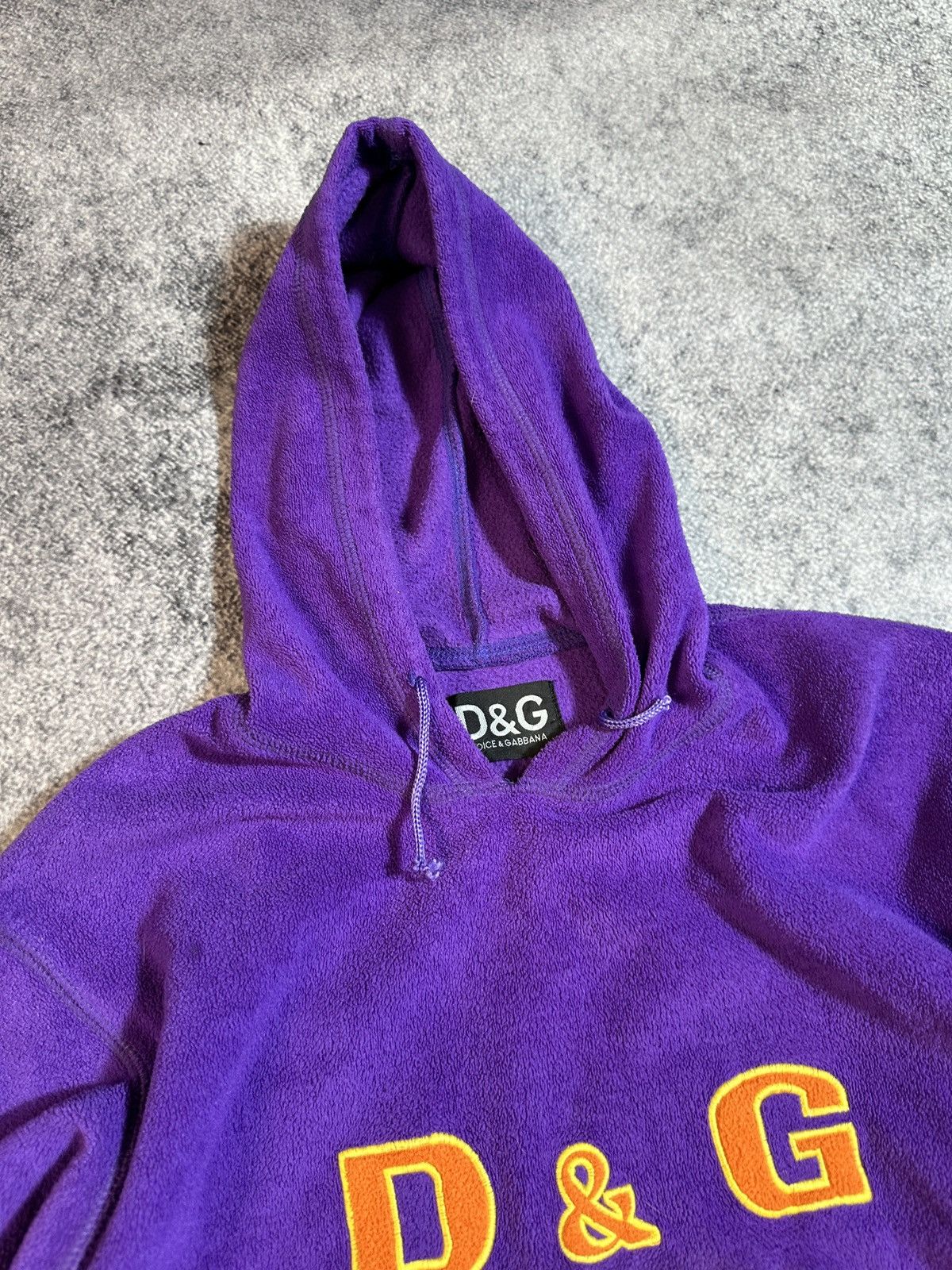 Vintage Vintage Dolce&Gabbana D&G Logo Fleece Hoodie Style USA Rare Size L / US 10 / IT 46 - 3 Thumbnail