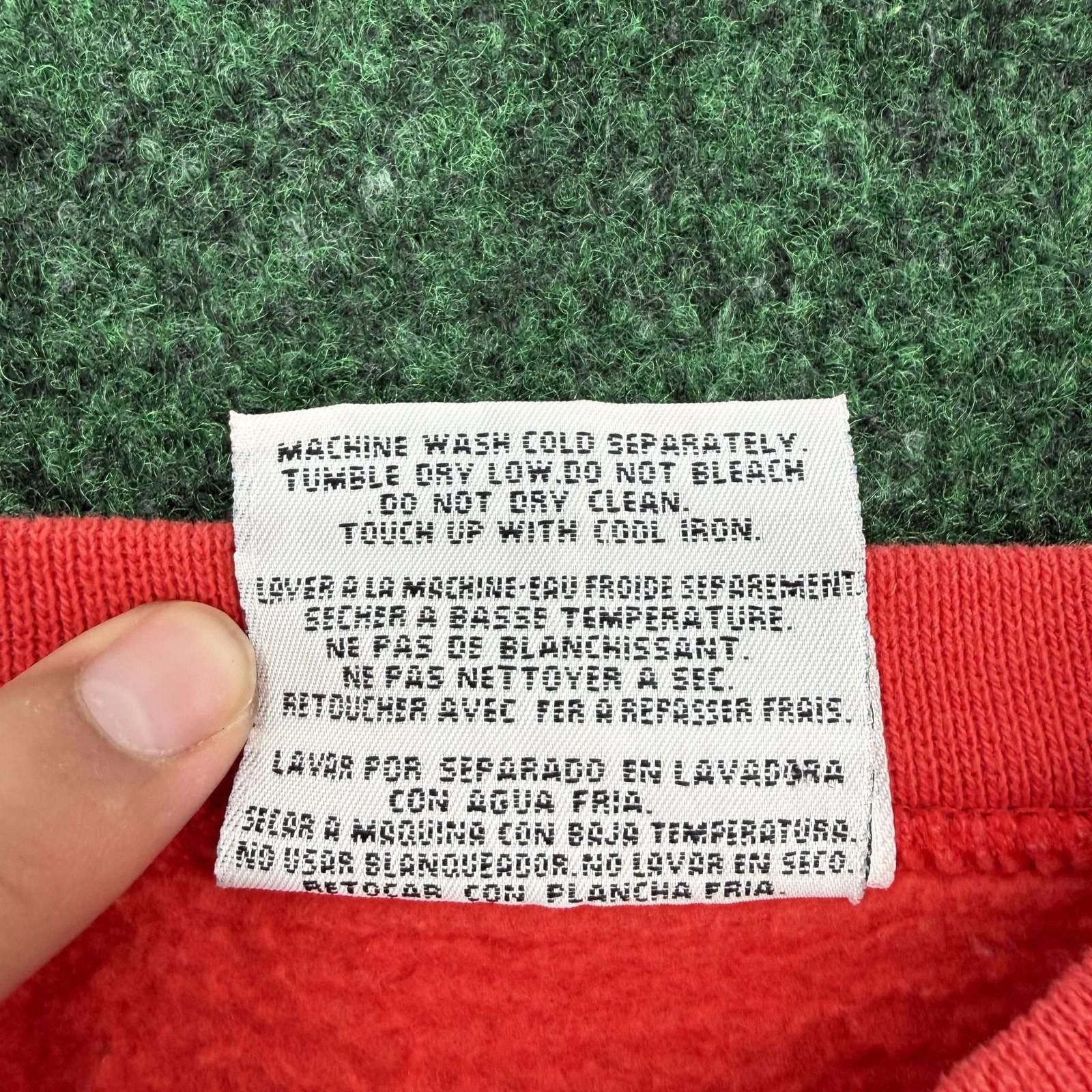 Adidas Vintage Adidas Crew Neck Red L Size US L / EU 52-54 / 3 - 7 Thumbnail