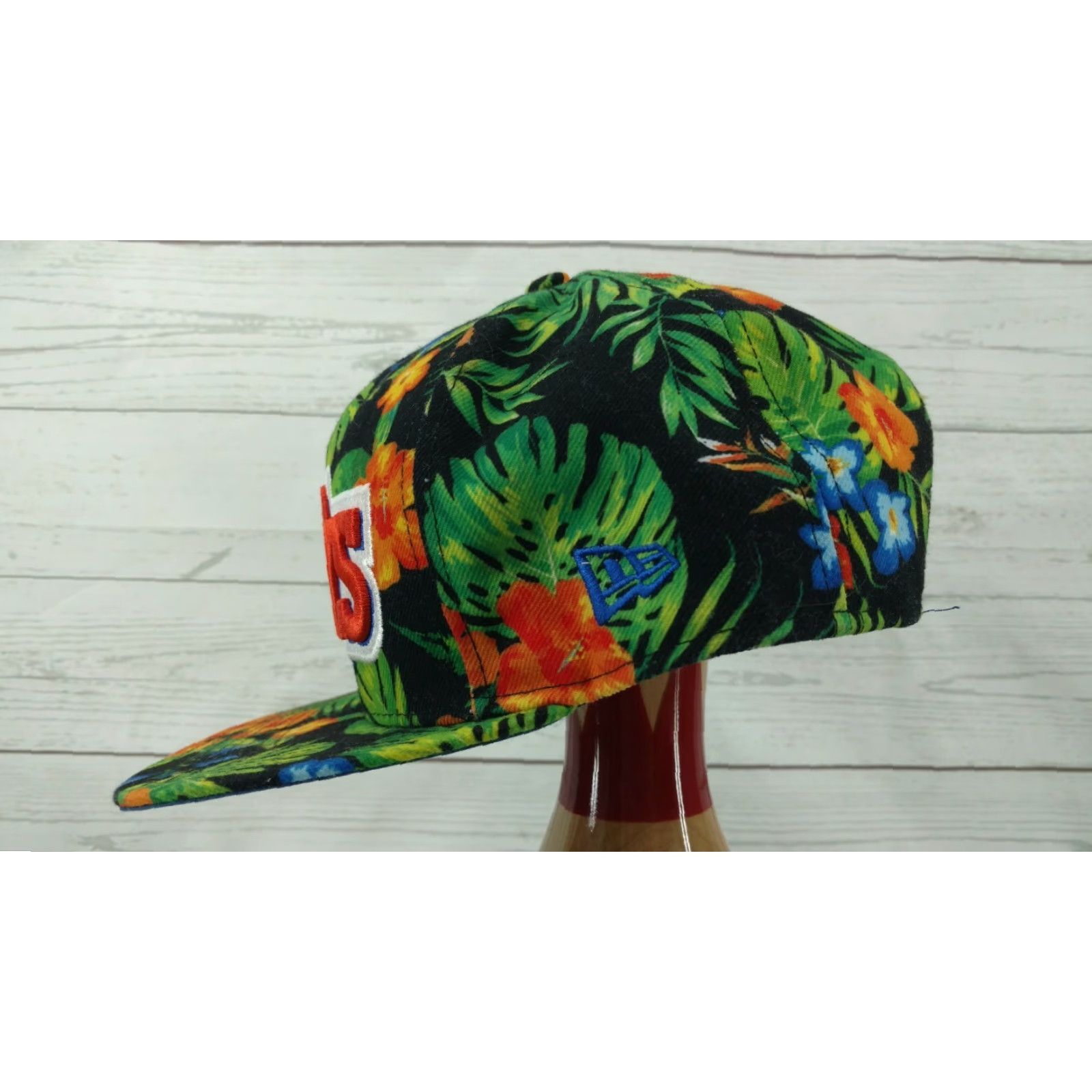 New Era VINTAGE CAVS Cleveland Cavaliers NBA New Era 9Fifty Snapback Floral Tropical Cap Hat Hat Size ONE SIZE - 6 Thumbnail