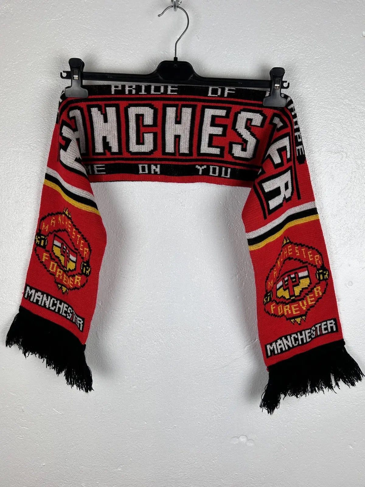 Vintage Vintage Manchester United Come On You Reds Fanwear Scarf Size ONE SIZE - 3 Thumbnail