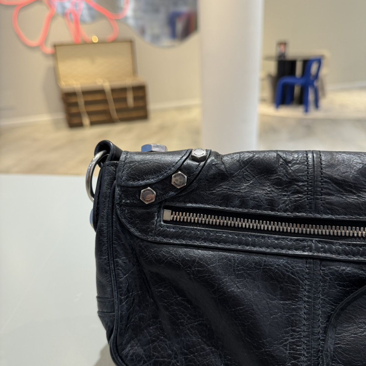 Balenciaga Balenciaga Le Cagole Leather Flap Bag Xs 2022 Size ONE SIZE - 6 Thumbnail
