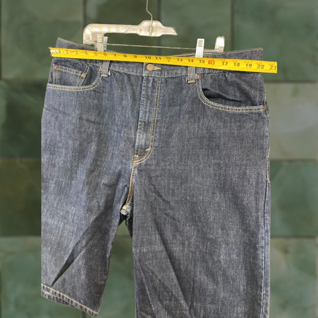 Levi's Levi's 569 Denim Shorts Bermuda Casual 40 Blue 5-Pocket Relaxed Men's fits Regular Adult 40in waist Signal: 90s theme Size US 40 / EU 56 - 1 Thumbnail