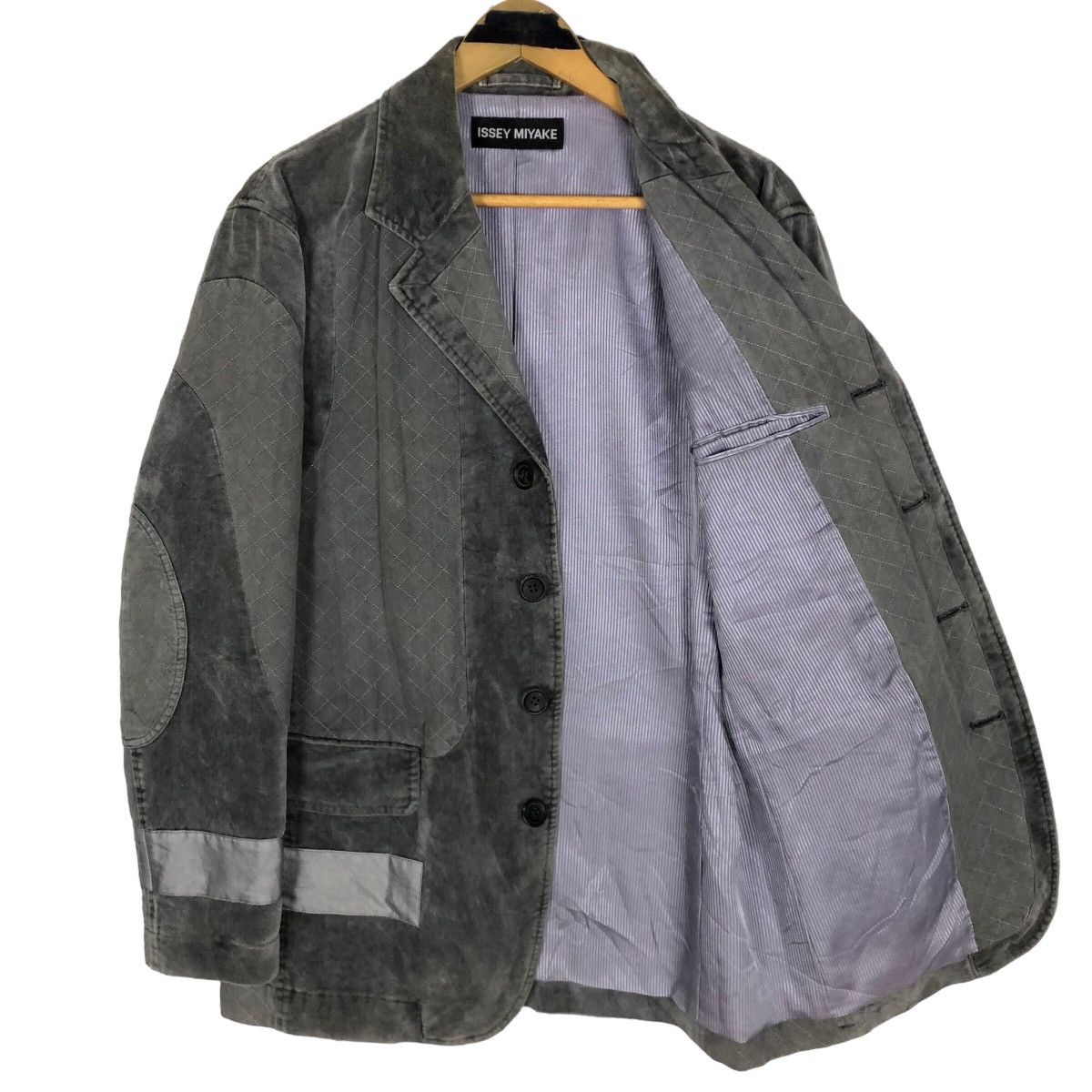 Issey Miyake Vintage Issey Miyake 2007 A/W Patchwork Velvet Jacket Size US M / EU 48-50 / 2 - 7 Thumbnail