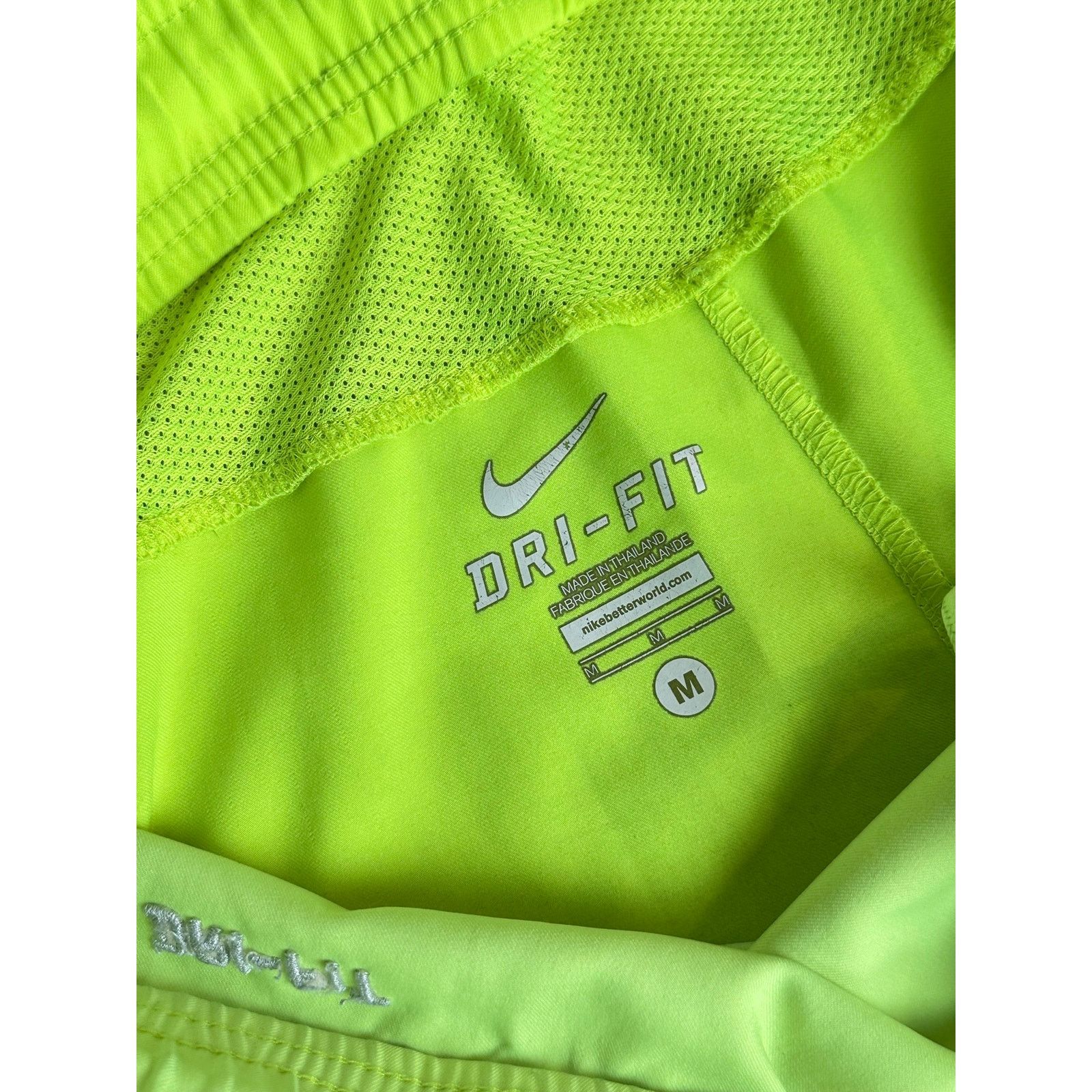 Nike Rare Nike 2014 Barcelona Third Drifit Shorts -Size M -Mint Size US 33 - 7 Thumbnail