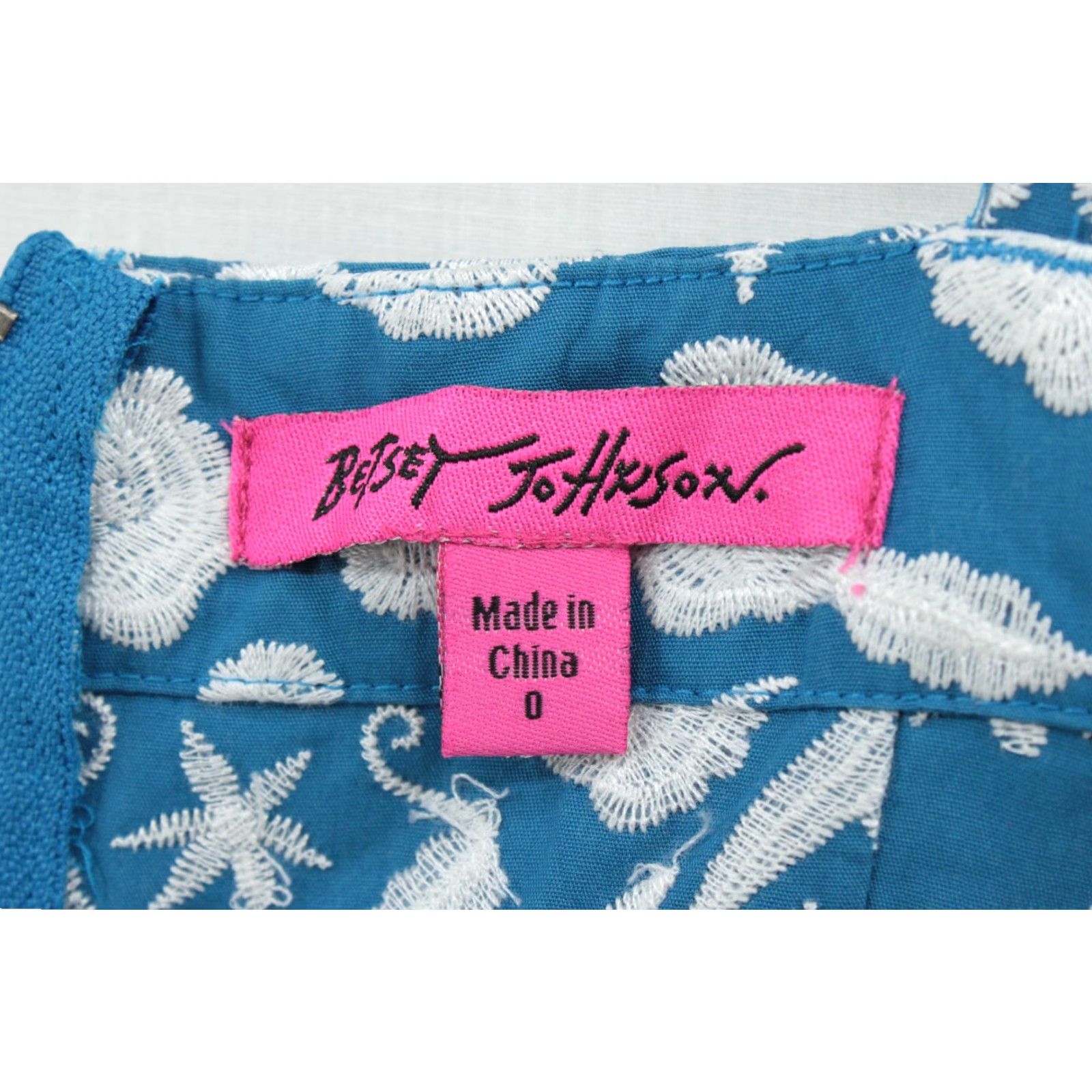 Betsey Johnson Betsey Johnson Midi Dress Womens Size 0 Blue White Embroidered Doves Floral Size XS / US 0-2 / IT 36-38 - 6 Thumbnail