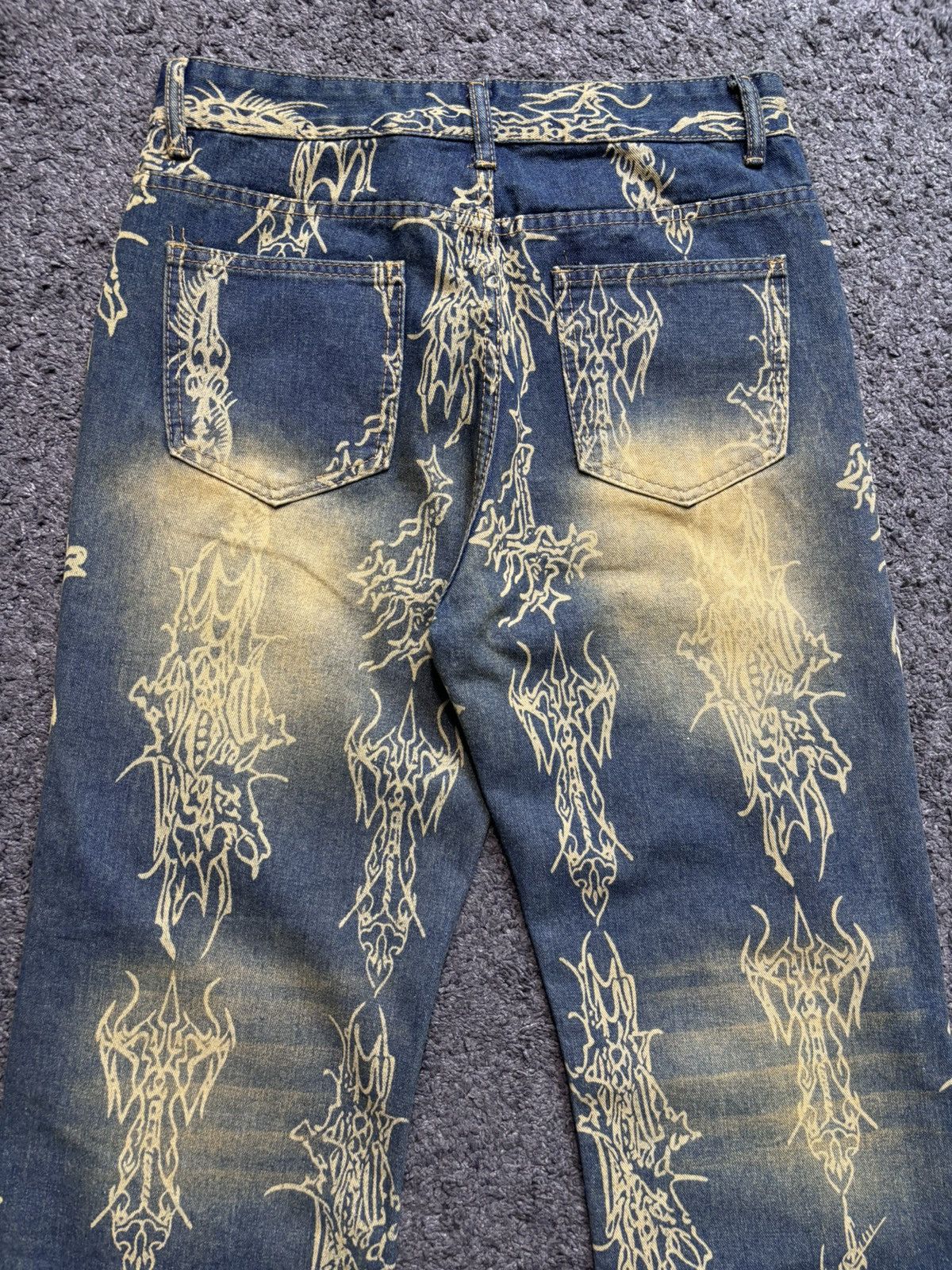 Vintage Vintage streetwear very rare art blue yellow flared jeans Size US 31 - 17 Thumbnail