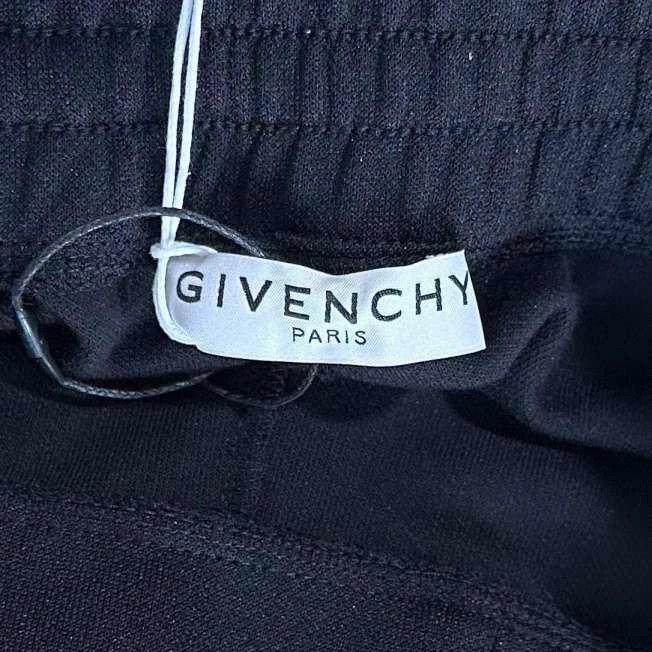 Givenchy Givenchy SizeXL Drawstring Logo Short Pants Size US 30 / EU 46 - 5 Thumbnail