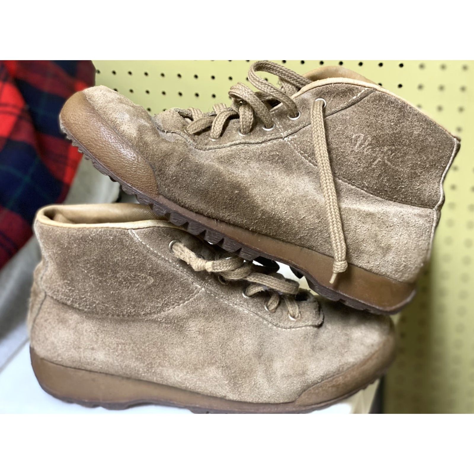 Vasque Vasque Women’s Hiking Boots Size 7 M Light Brown Cowhide Leather 7546 Italy Boots Mens Womens Girls Boys Size US 7 / IT 37 - 3 Thumbnail
