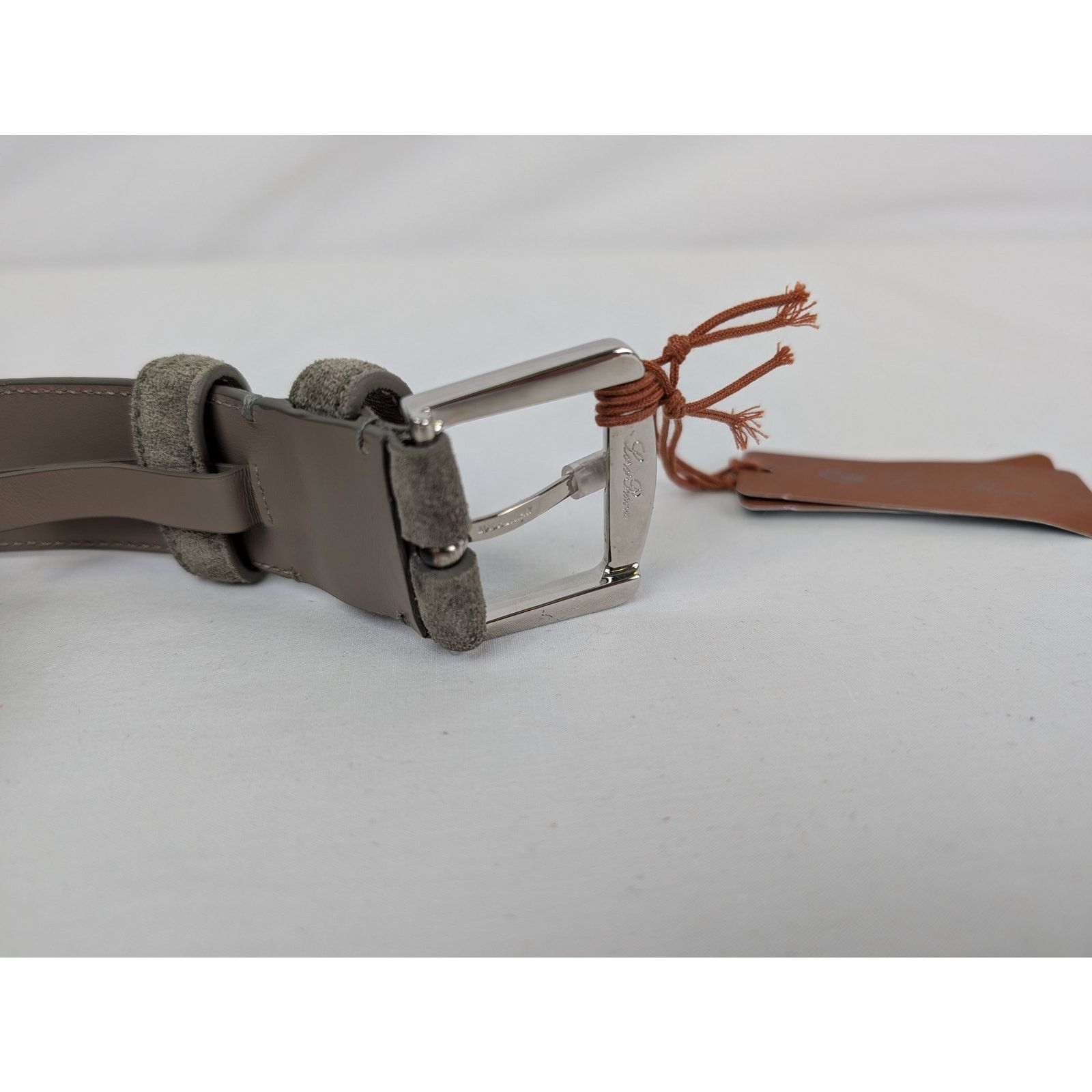 Loro Piana o1rshd1 Size:105/100% Dyed Calf Leather Cintura Alsaval Belt Size 42 - 6 Thumbnail