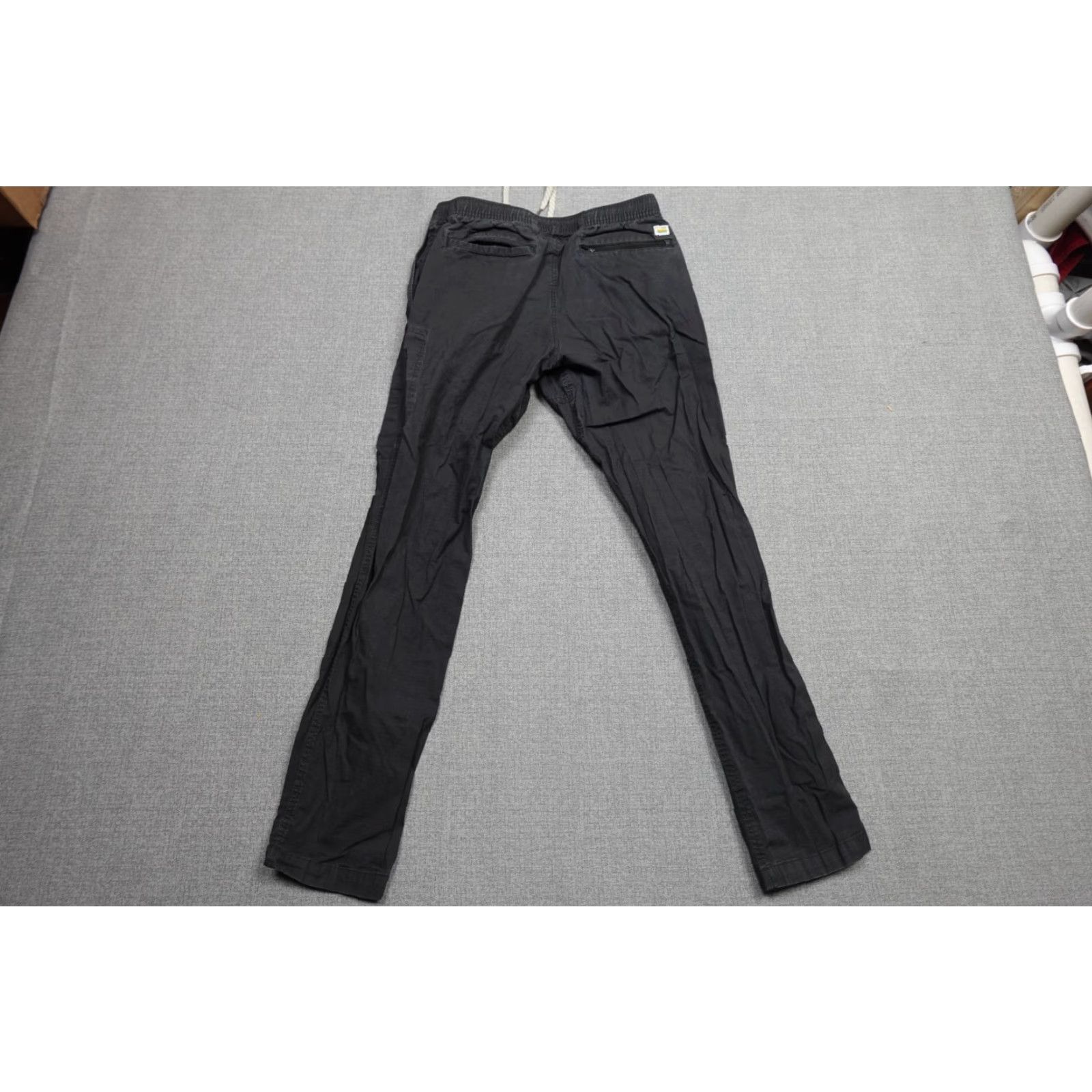 Vuori Vuori Pants Mens 30 Gray Ripstop Organic Cotton Sweatpants Tapered Outdoors Size US 30 / EU 46 - 5 Thumbnail