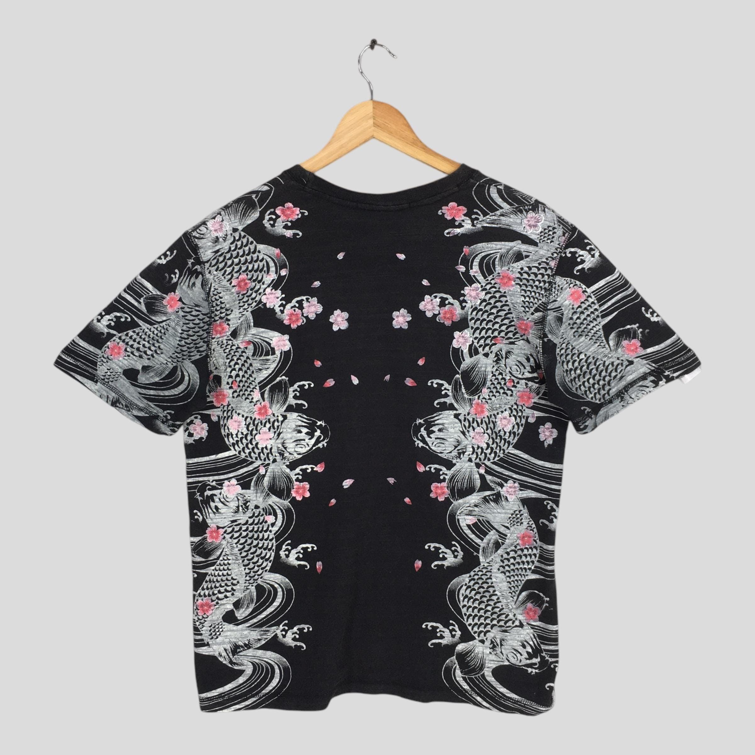 Japanese Brand Vintage Fish Koi Japanese Culture Sukajan Black Tshirt Large Size US L / EU 52-54 / 3 - 7 Thumbnail