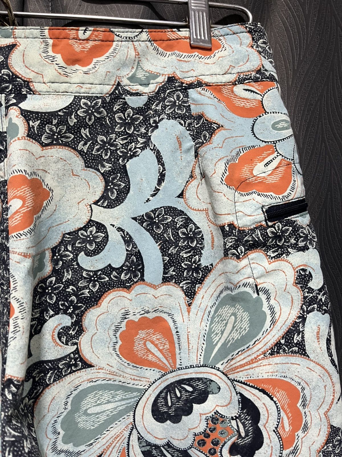Patagonia Patagonia Floral Surfing Shorts Size US 31 - 7 Thumbnail