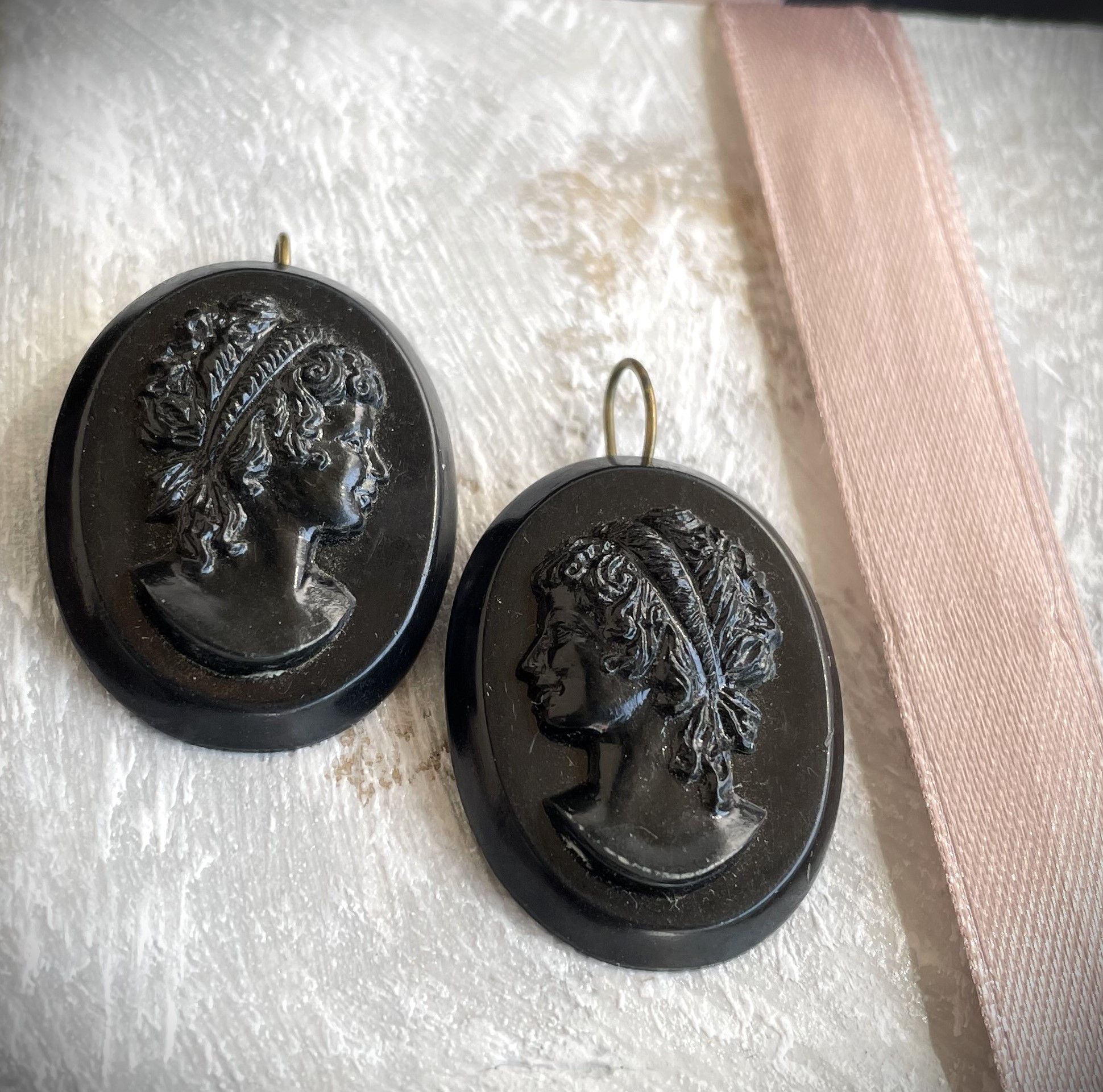 Other Vintage Cameo Earrings Size ONE SIZE - 5 Thumbnail