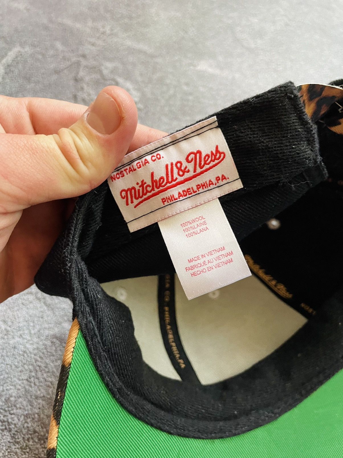 Mitchell & Ness Mitchell & Ness Chicago Bulls Leopard Wool Cap / SnapBack Size ONE SIZE - 10 Thumbnail