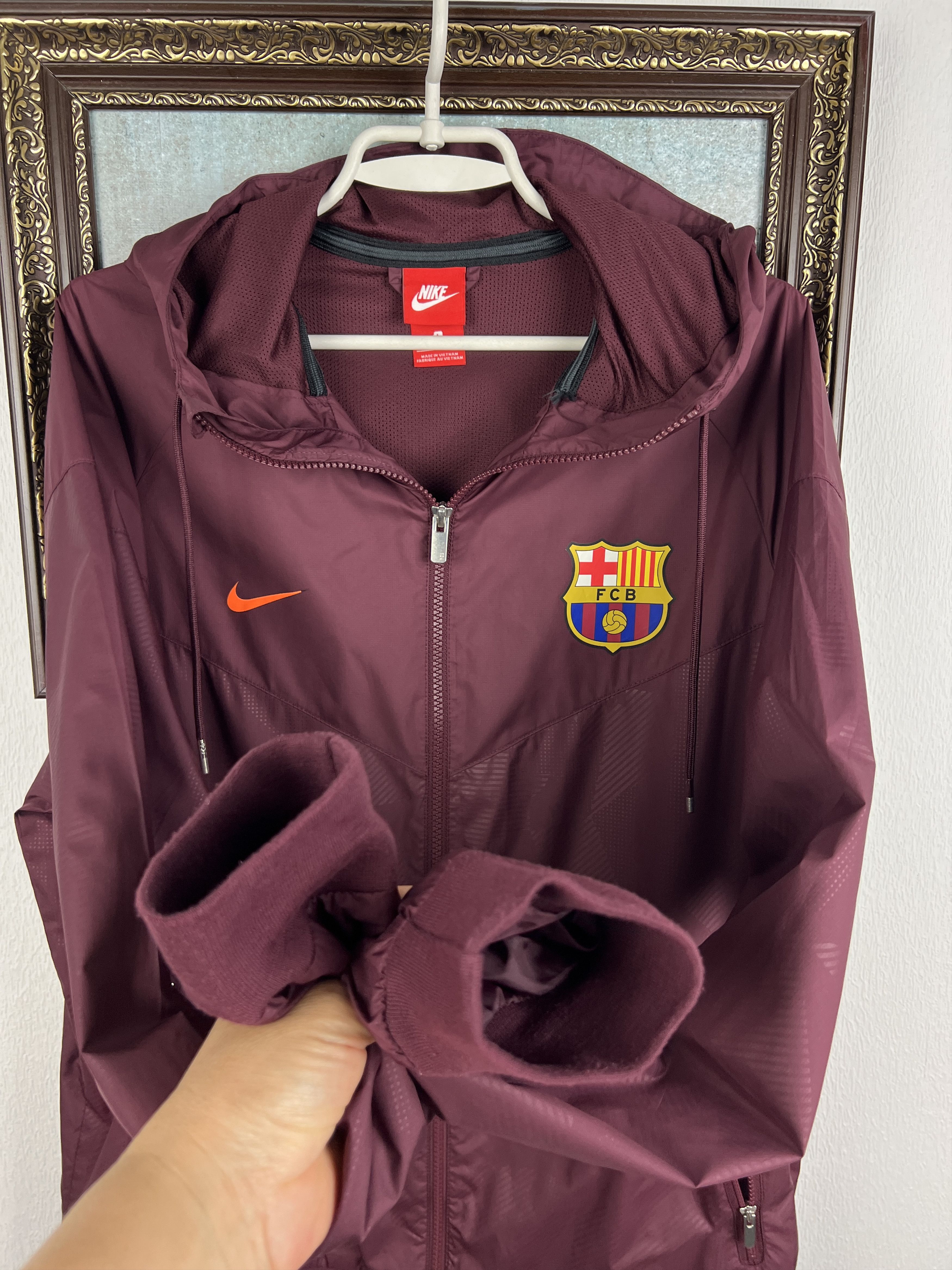 Nike Nike Barcelona Football Hooded Jacket Soccer Track Top Rare Size US L / EU 52-54 / 3 - 6 Thumbnail