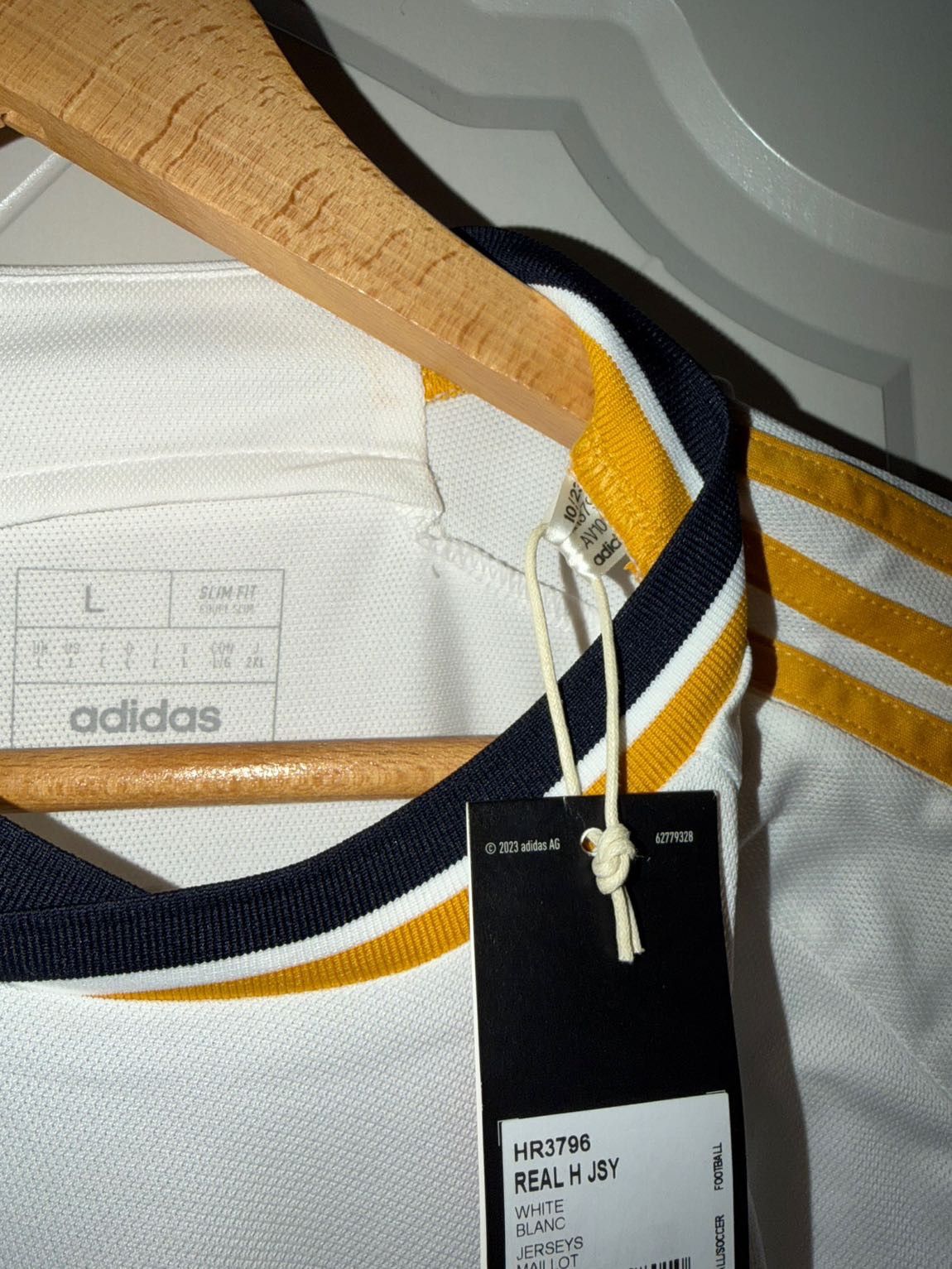 Adidas REAL MADRID 2023-24 HOME JERSEY - Bellingham #5 Size US L / EU 52-54 / 3 - 6 Thumbnail