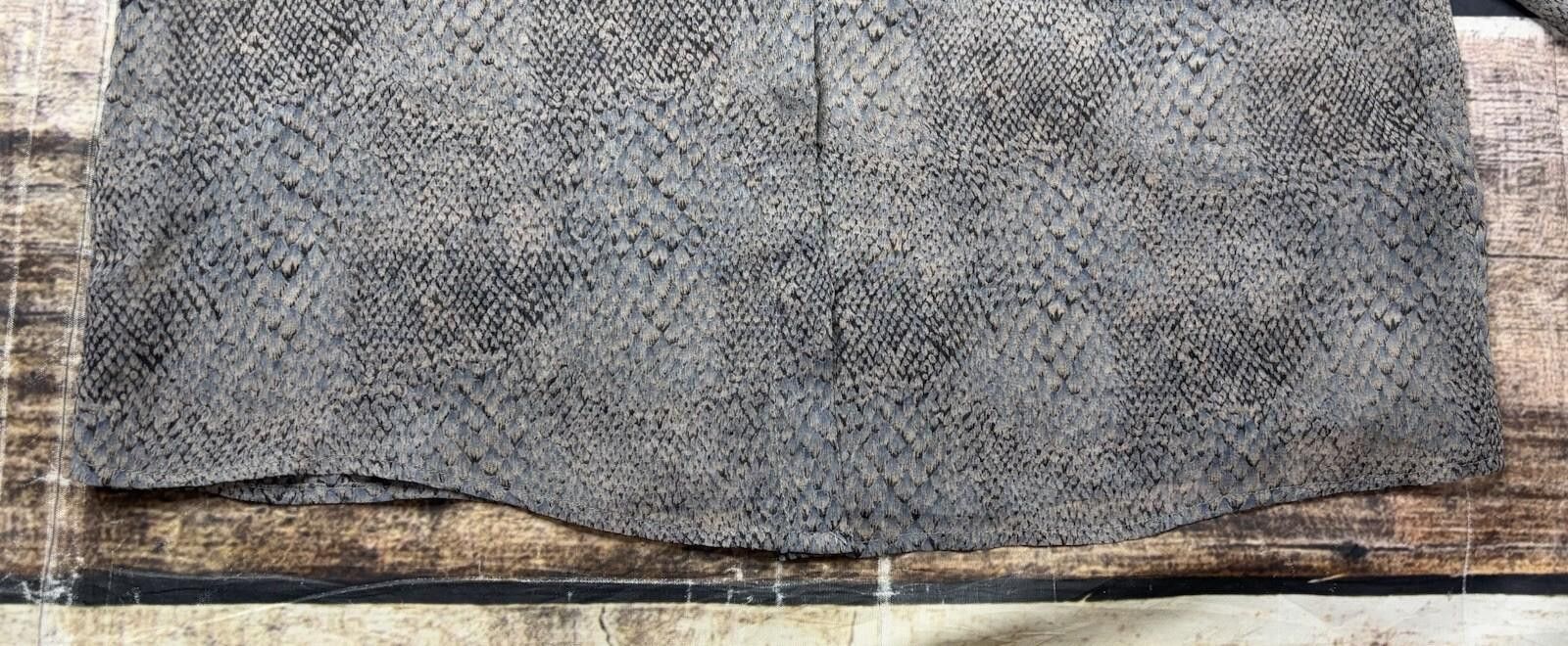 Other Emerson Thorpe Top Women's Small Silk Button Up Snakeskin Size S / US 4 / IT 40 - 6 Thumbnail