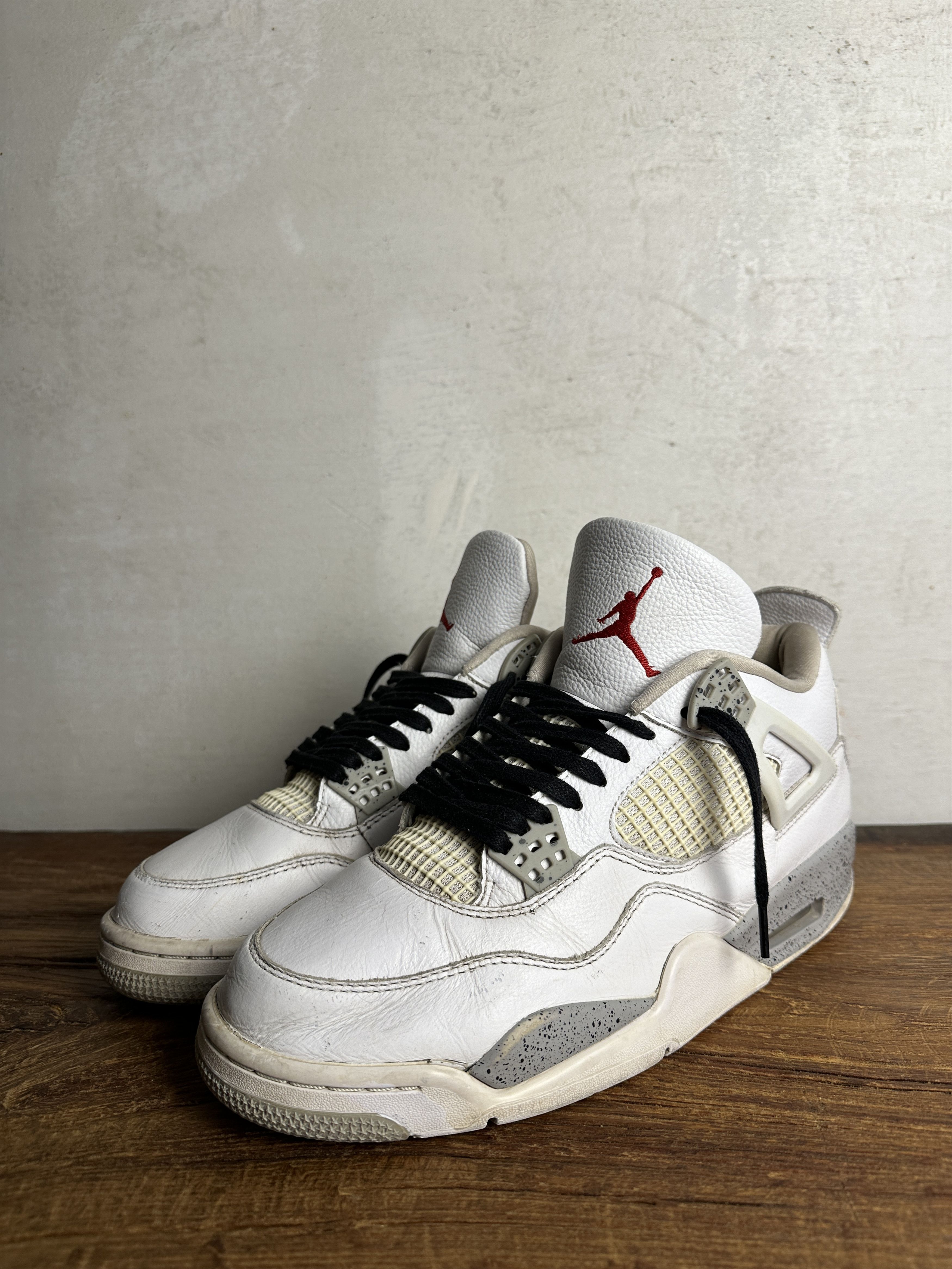 Jordan Brand Air Jordan 4 Retro White Oreo 2021 Size US 9 / EU 42 - 1 Thumbnail